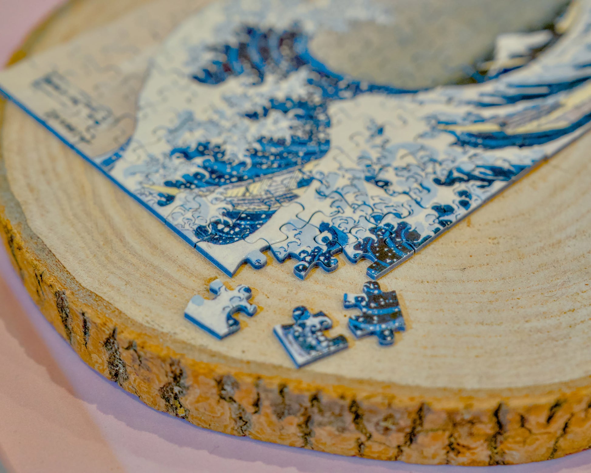 Minnie puzzle "The Great Wave", 120 pieces, vintage.