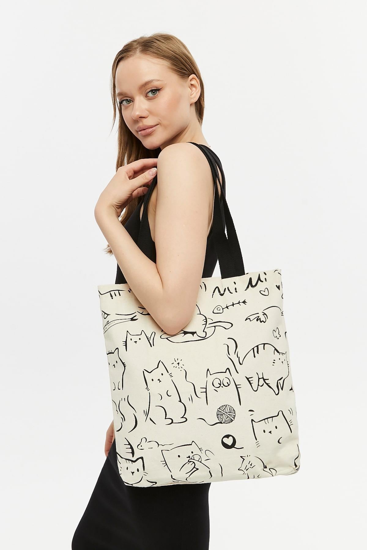 Cotton shoulder shopper bag with a cat motif, stylish, spacious, zippered, for everyday use, for shopping. 
