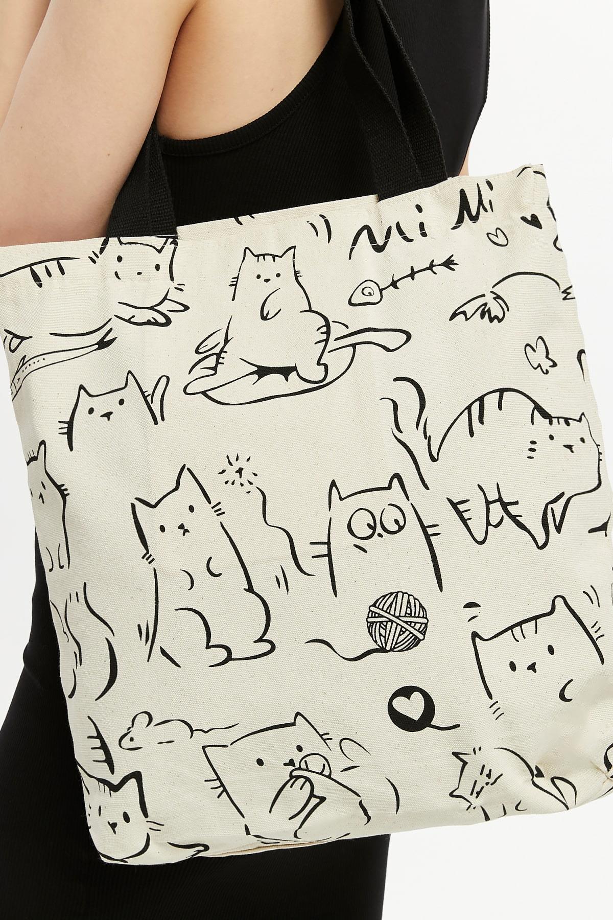 Cotton shoulder shopper bag with a cat motif, stylish, spacious, zippered, for everyday use, for shopping. 