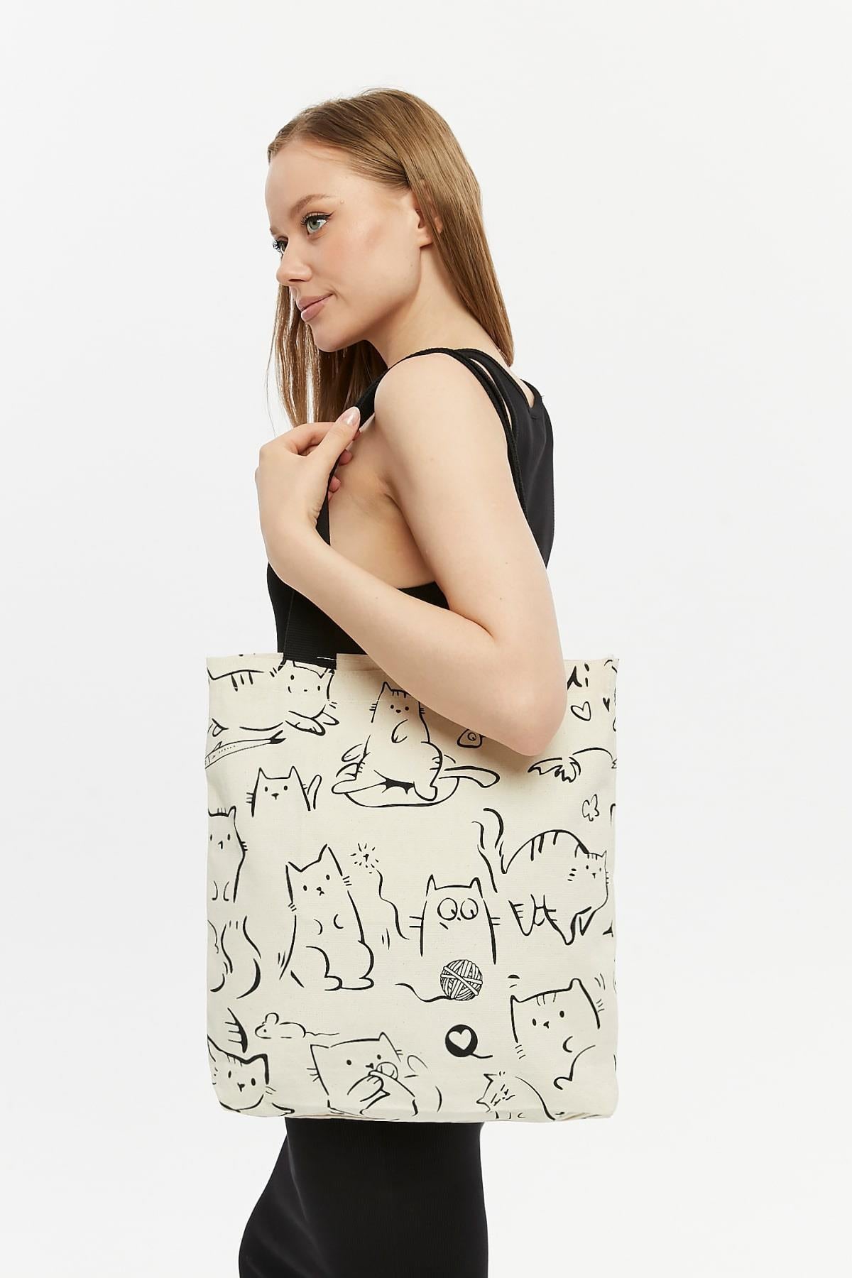 Cotton shoulder shopper bag with a cat motif, stylish, spacious, zippered, for everyday use, for shopping. 